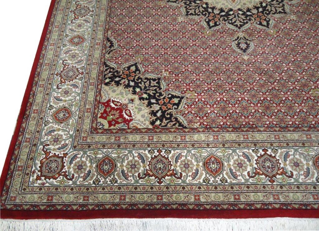 Majestic Medallion Hand knotted Traditional Mahi-12 Red Cream Rug (MW-19)