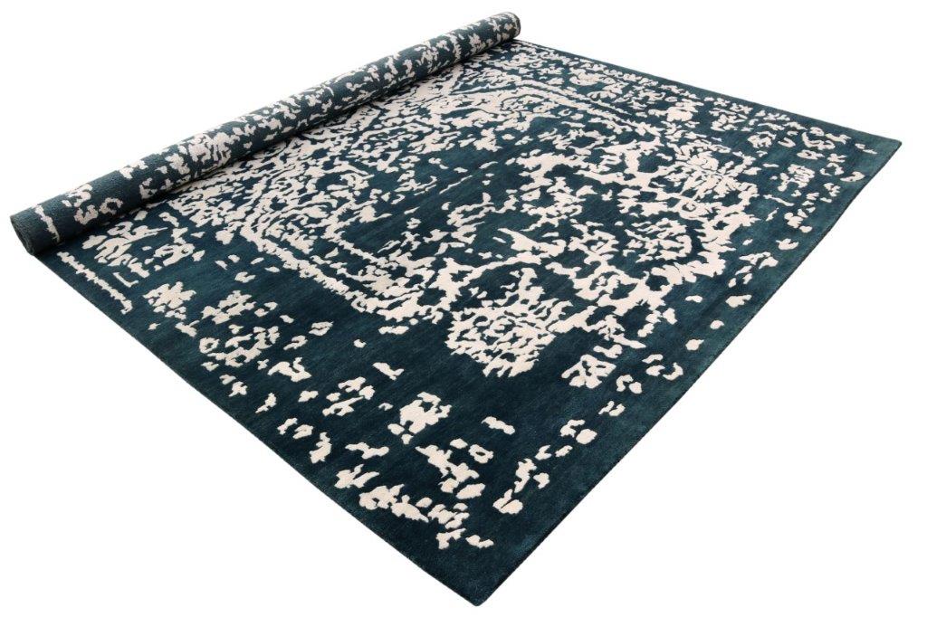 Royal Elegance Hand knotted Transitional Blue Cream Rug (HK-5599)